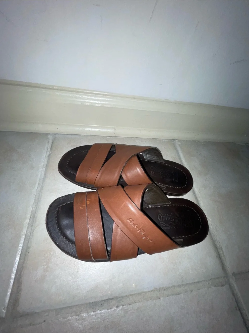 Salvatore Ferragamo Mens Brown Leather Sandals with  Logo Slip On 7D Unisex w9